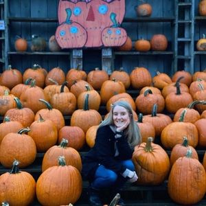 Meet your Posher, Alyssa